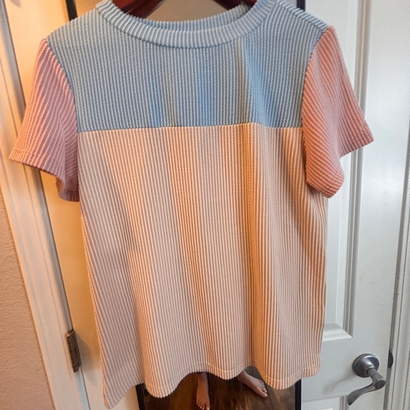 Source Unknown Tops - Source Unknown Multicolor Ribbed Blouse